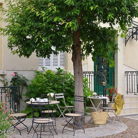 Hotel Du Manoir Тур Екстериор снимка