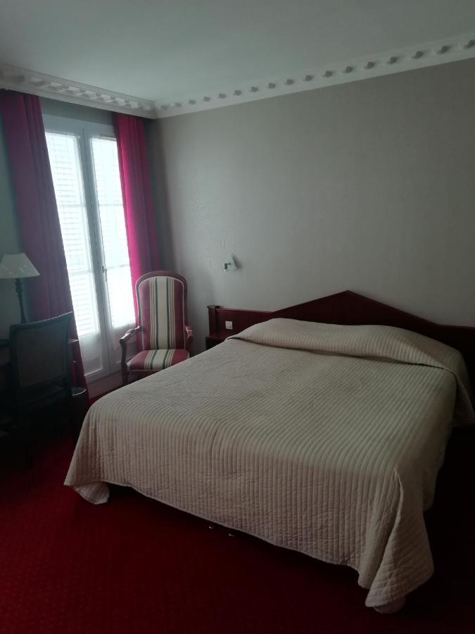 Hotel Du Manoir Тур Екстериор снимка