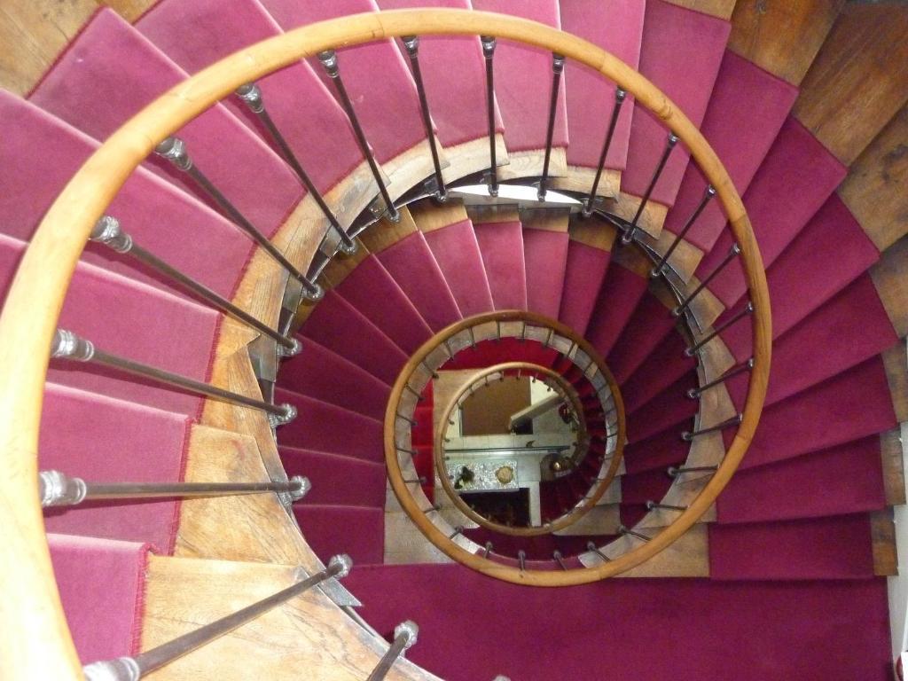 Hotel Du Manoir Тур Екстериор снимка