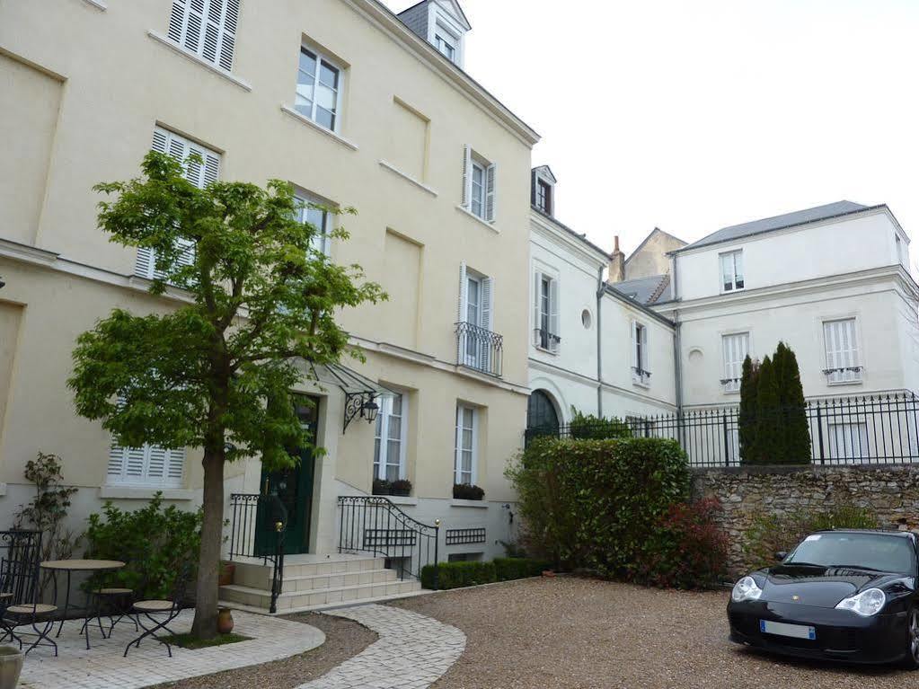 Hotel Du Manoir Тур Екстериор снимка
